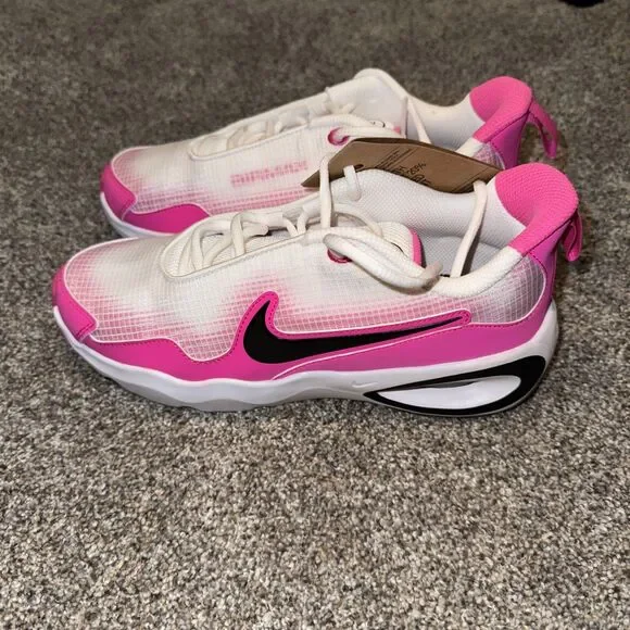 Size 5Y- Nike Air Max Nova Pink